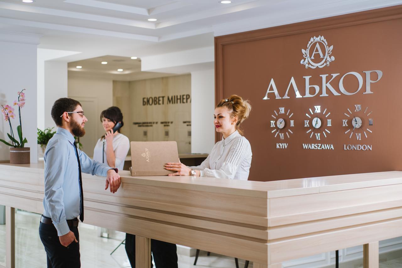Hotel Alkor Truskavets Exterior photo